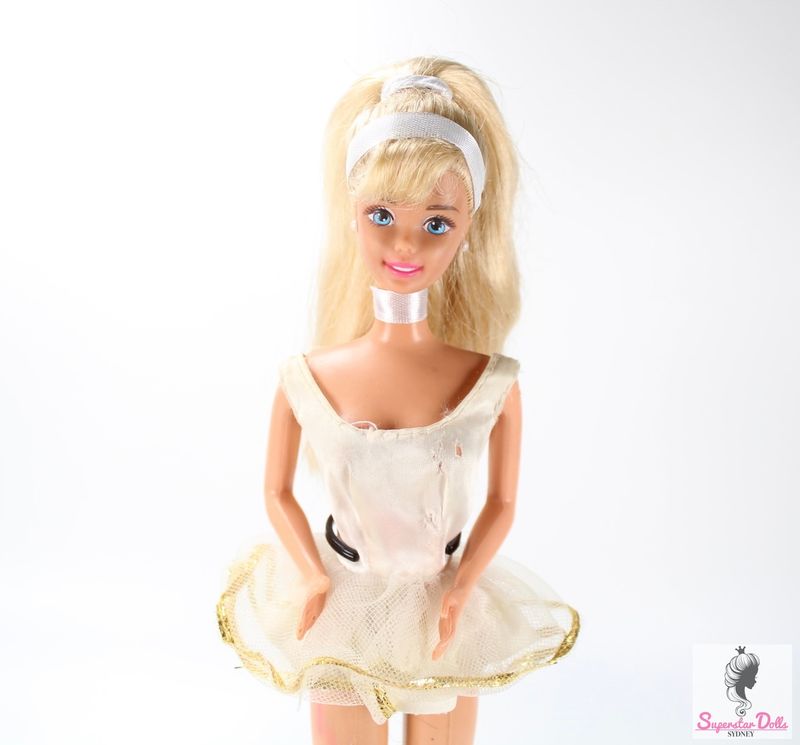 90&#39;s Superstar Era Barbie Doll in Vintage Ballet Fashion