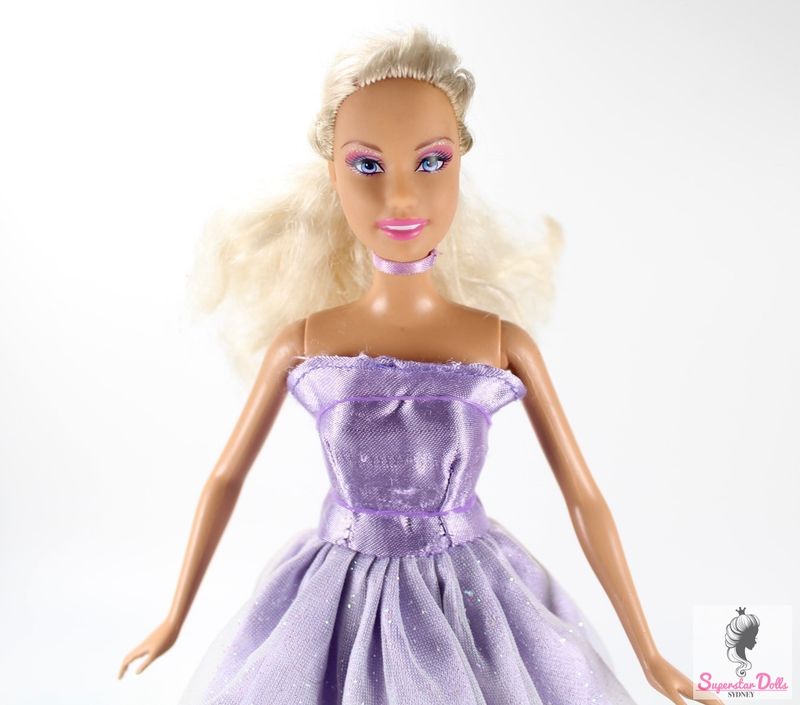 2000&#39;s Era Dressed Barbie Doll