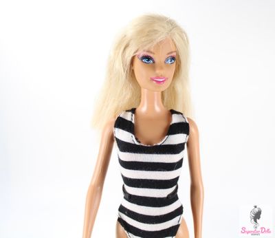 2000&#39;s Era Dressed Barbie Doll