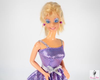 1986 &quot;Barbie and the Rockers: Real Dancing Action&quot; Barbie Doll in Vintage Clone Fashion