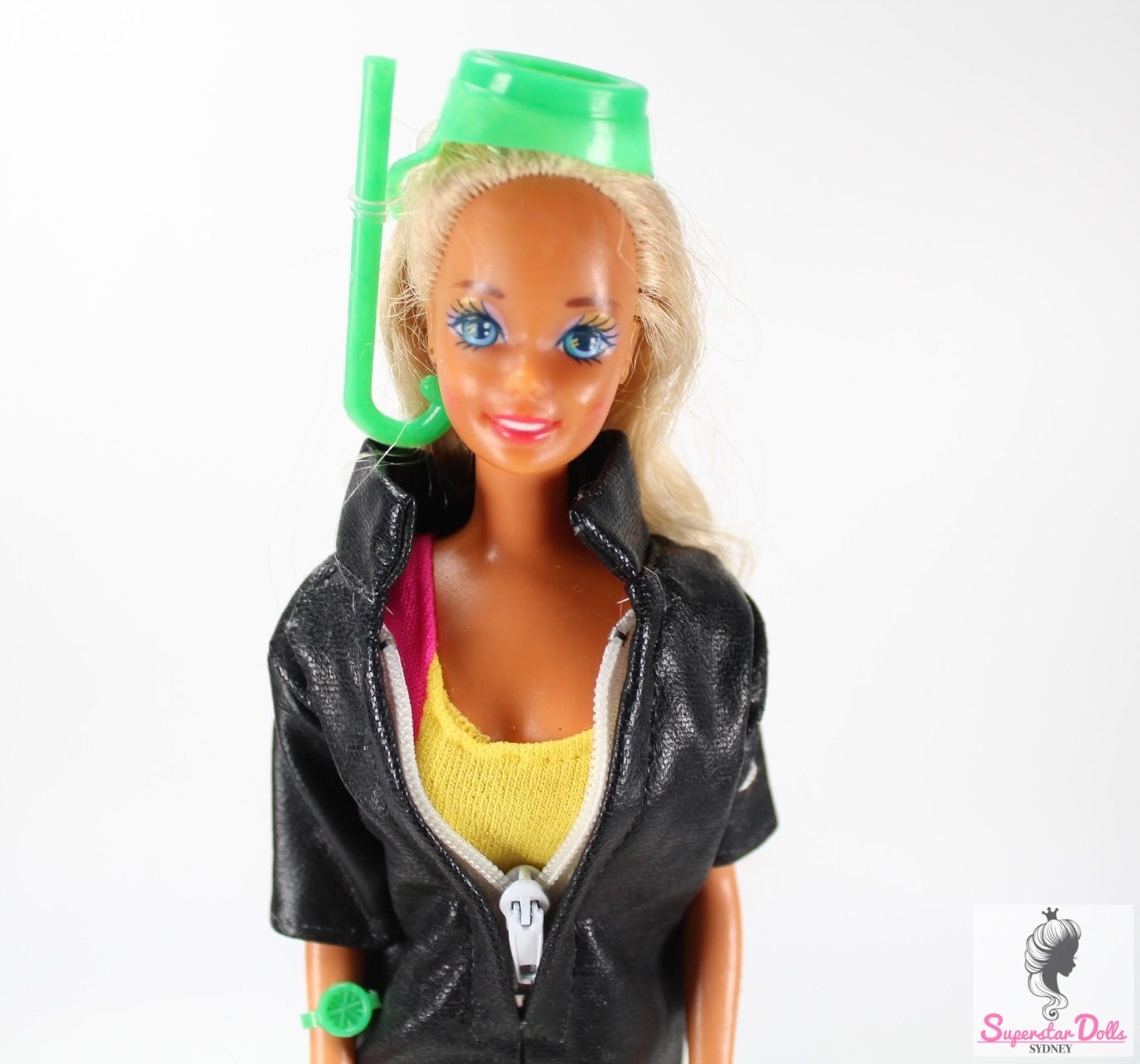 1991 "Sun Sensation" Barbie Doll in Vintage Clone Fashion img