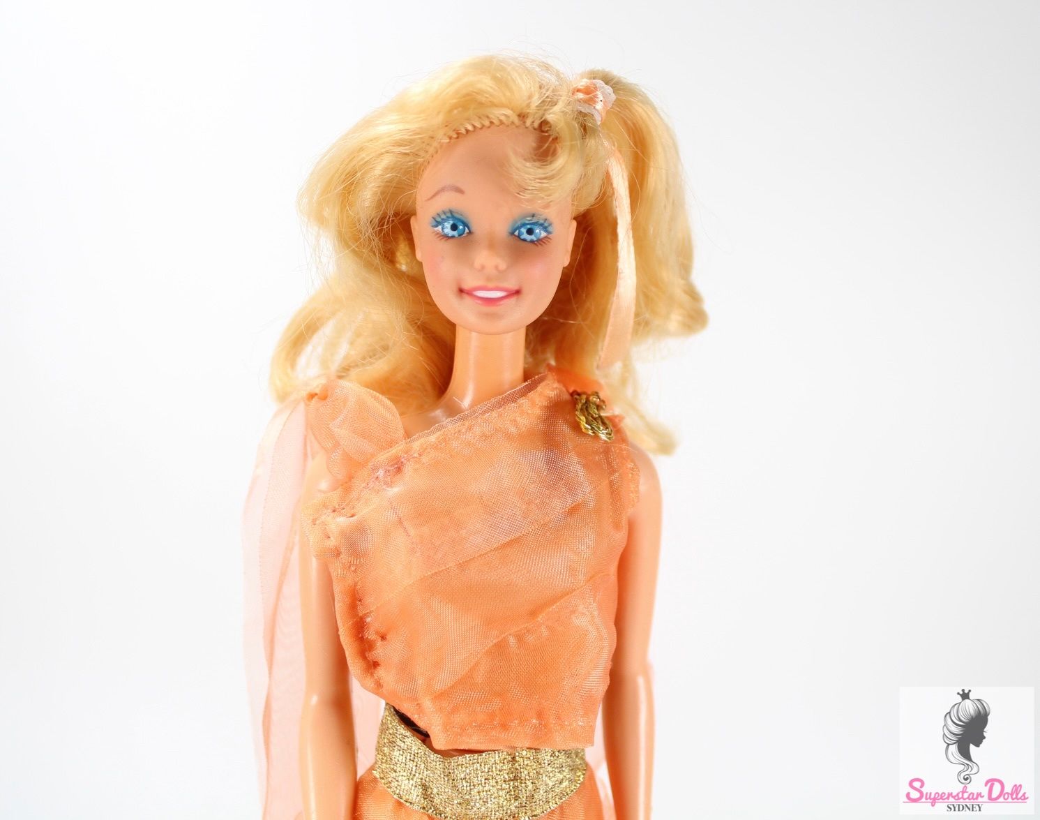 80&#39;s Superstar Era &quot;Birthday&quot; Straight Legged Barbie in Vintage Barbie Fashion