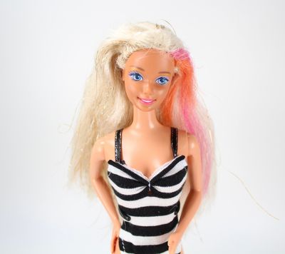 80's/90's "Superstar" Era Bent Arm/Articulated Barbie Doll