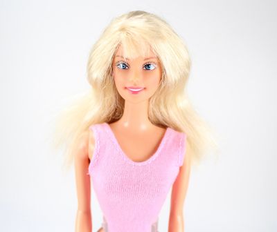 2000 "Barbie Style" Straight Legged Barbie Doll