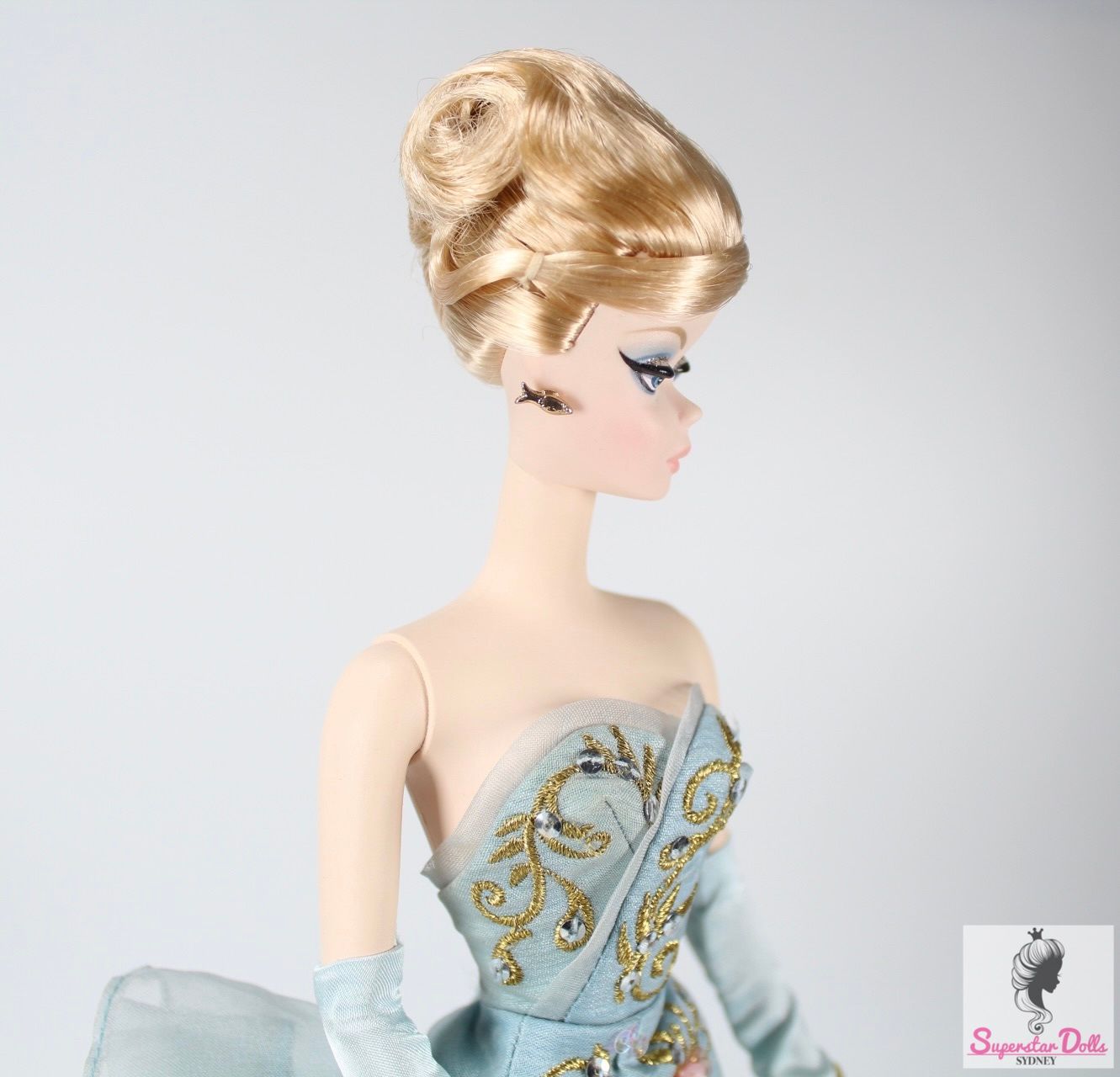 1 x Pair of Handmade Metal Fish Shaped Studded Earrings for 1:6/11.5-13&quot; Fashion Dolls