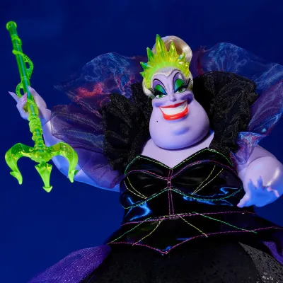 PRE-ORDER 2025 Disney: "Darkness Descends Series" Ursula 13.5" Doll by Mattel