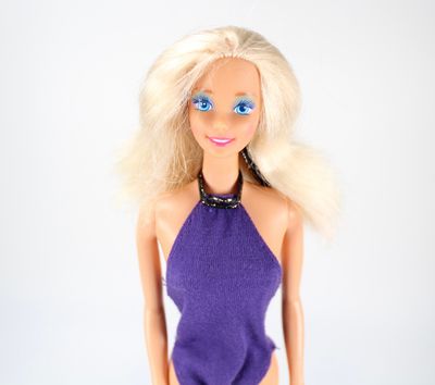 80's/90's "Superstar" Era Straight Arm Barbie Doll with Bendable Legs