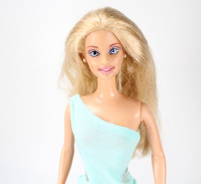 Late 90's/Early 2000's "Generation Girl" Era Ballet Straight Legged Barbie Doll