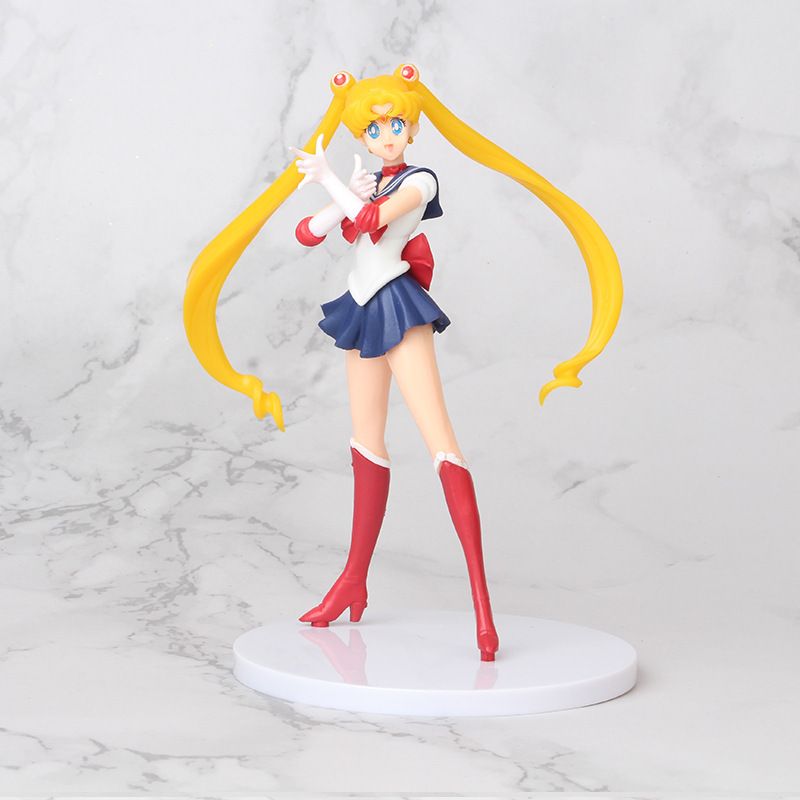 PRE-ORDER: 18cm "Sailor Moon" Figurine