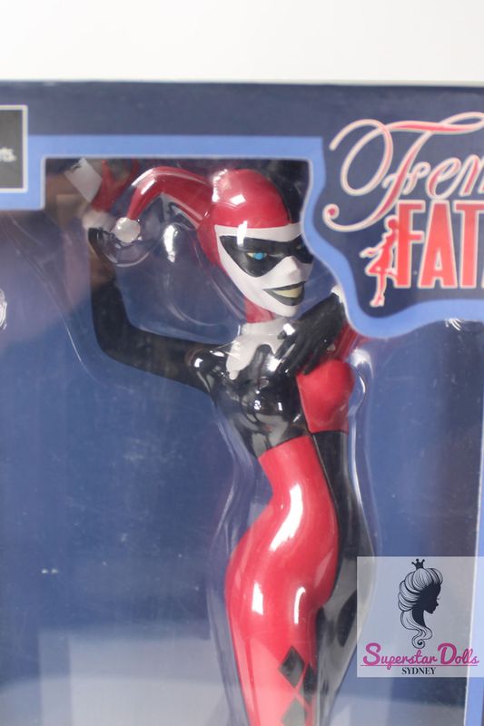2015 DC Comics: "Batman The Animated Series"-"Femme Fatales: Harley Quinn" 9" Statue
