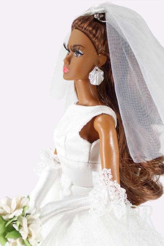 Runway Dolls: Handmade Metal Silver &amp; White Seashell Pendant Earrings for Barbie &amp; 1/6 sized Fashion Dolls