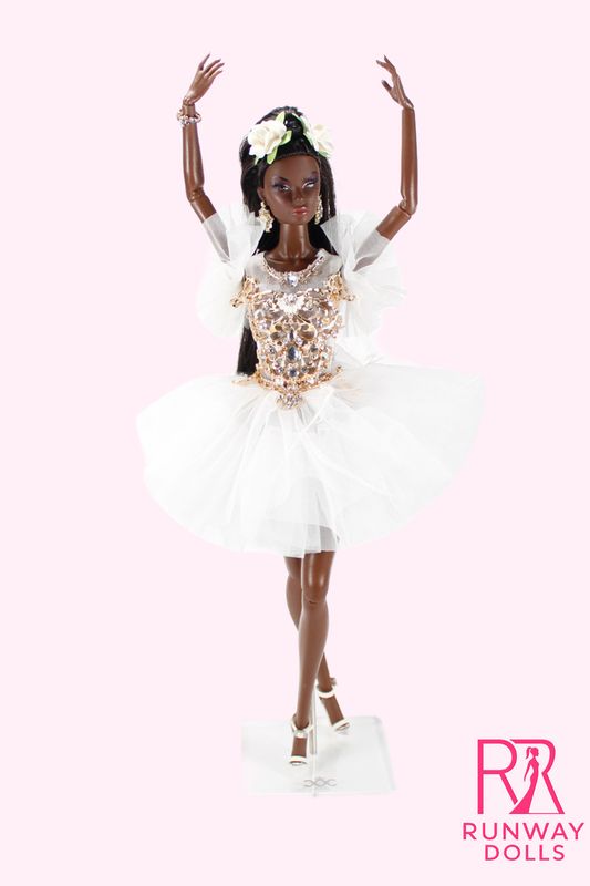 Runway Dolls X Xian Xian Supermodel: "Swan Lake" Elara Custom Doll
