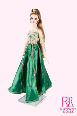 90's Era "Discover the World With Barbie: Finland" Barbie Doll Fashion Set