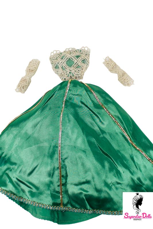 90's Era "Discover the World With Barbie: Finland" Barbie Doll Fashion Set
