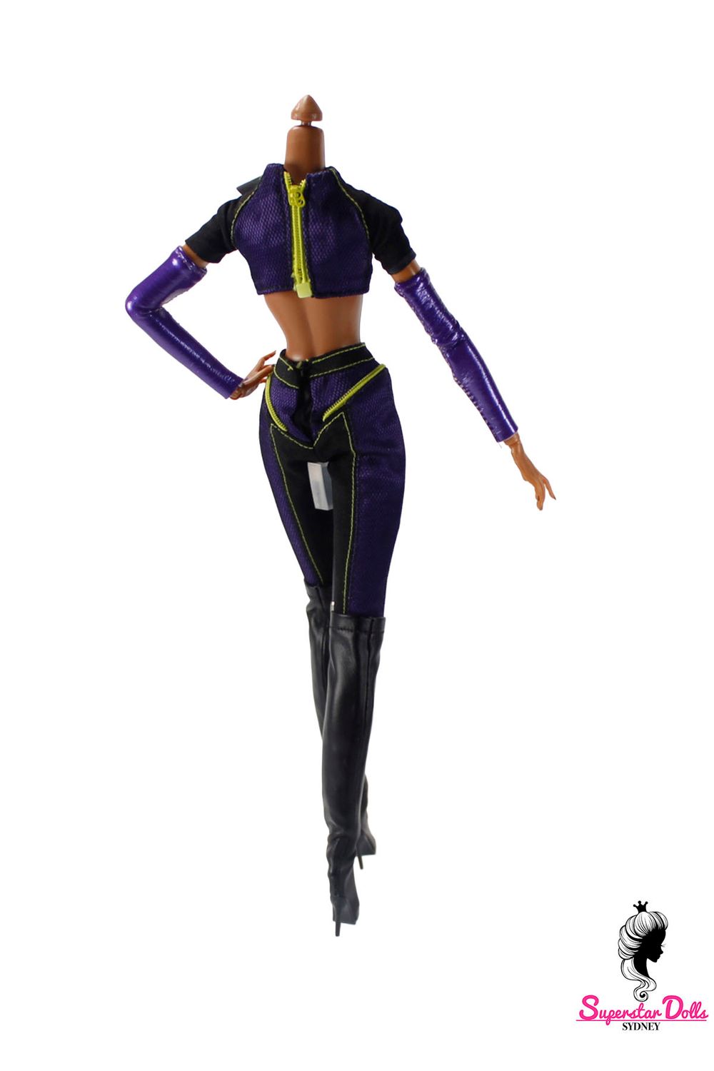 2021 Integrity Toys: "Adrenaline Rush" Dominique Makéda Fashion Set + Boots