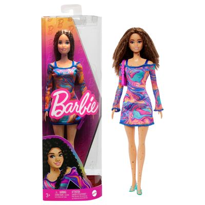 2022 Fashionistas Barbie Doll #206 with Crimped Hair and Freckles