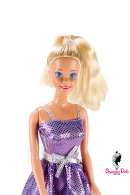 80's/90's Superstar Era DE-BOXED Barbie Doll
