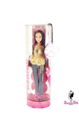 2006 "Fashion Fever" Kira Barbie Doll #J1381-NRFB