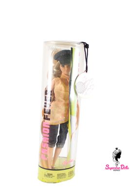 2004 "Fashion Fever" Barbie Doll #H0891-NRFB