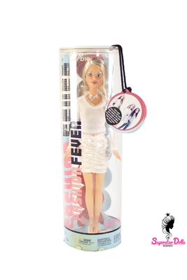 2005 "Fashion Fever" Barbie Doll #H0916-NRFB