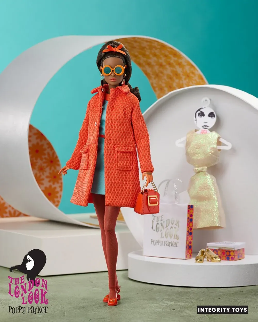 PRE-ORDER-2026 Integrity Toys: "The London Look: "Smashing Time" Darla Daley Mini Doll Gift Set-NRFB