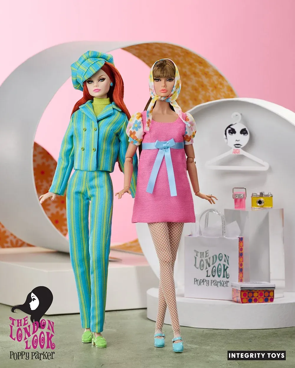 PRE-ORDER-2026 Integrity Toys: "The London Look: Too Much!" Poppy Parker &amp; Ginger Gilroy Two-Doll Gift Set-NRFB