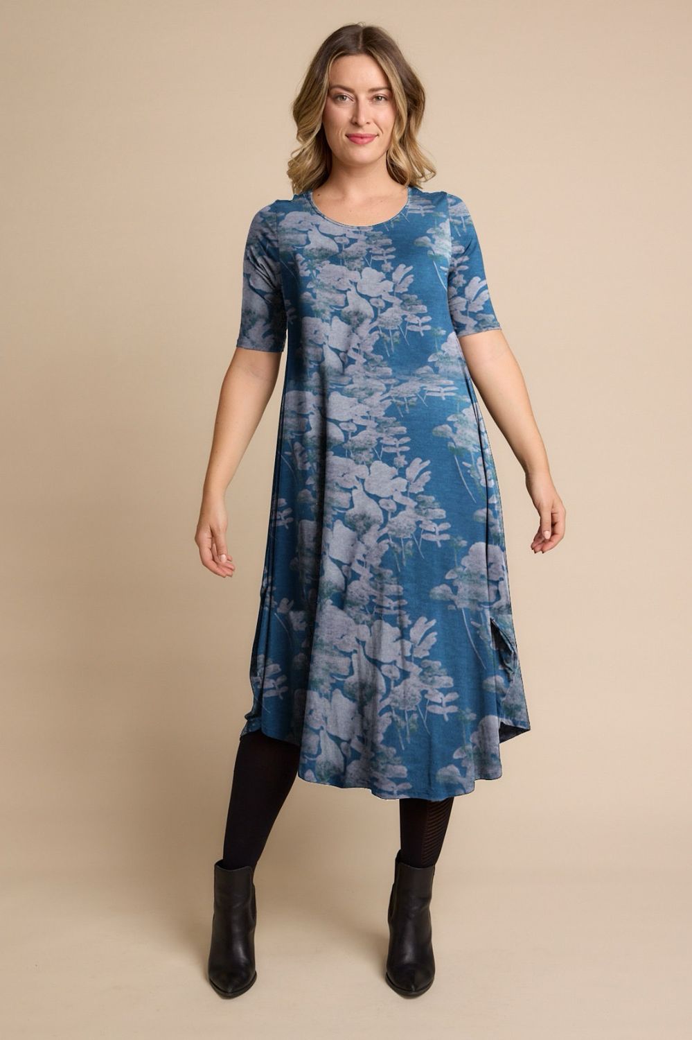 TANI Original tri Dress-deep Sea Floral