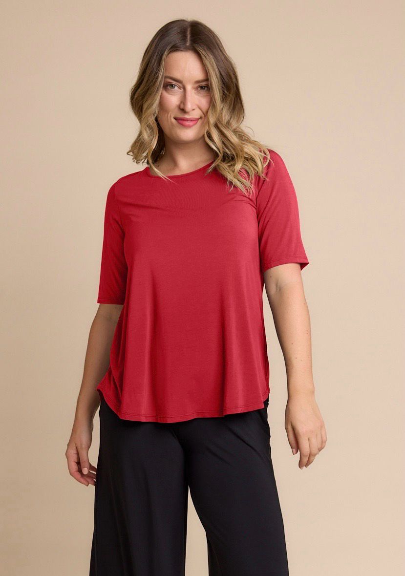TANI elbow Swing Tee