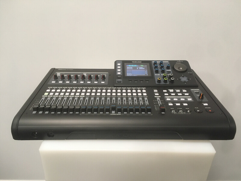 DP-32SD - PORTABLE NUMERIQUE 32 PISTES