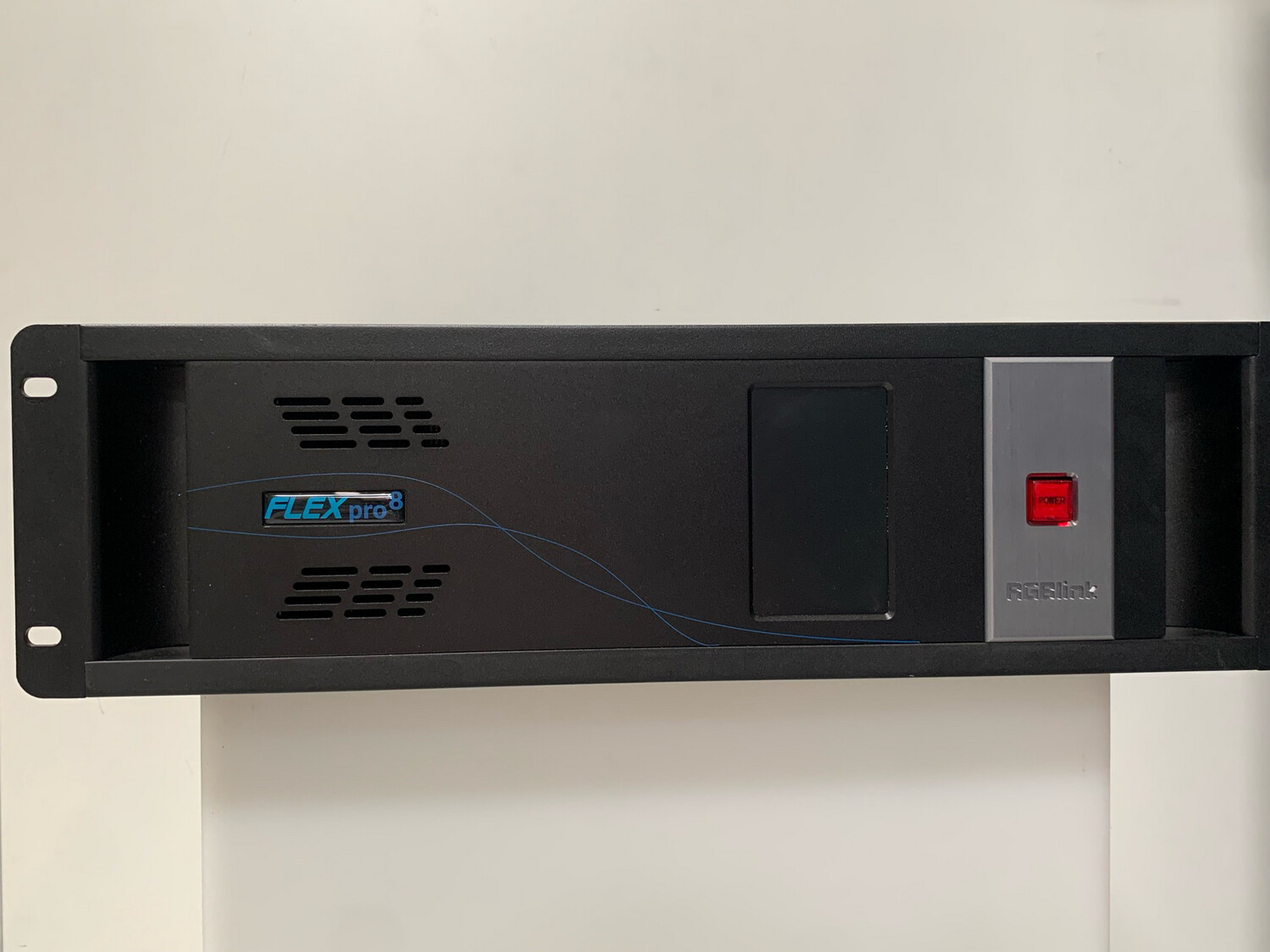 FLEXPRO 8 - Contrôleur de mur vidéo multi-signaux - RGB LINK