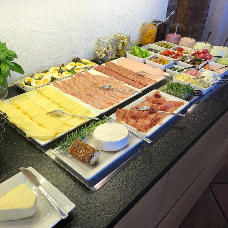 NOFAJ Frühstück "All you can eat" € 8,50