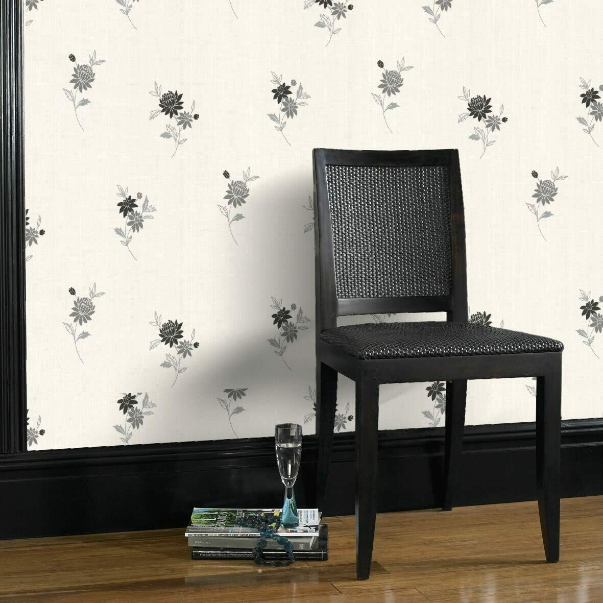 Rosalyn Black And White Wallpaper