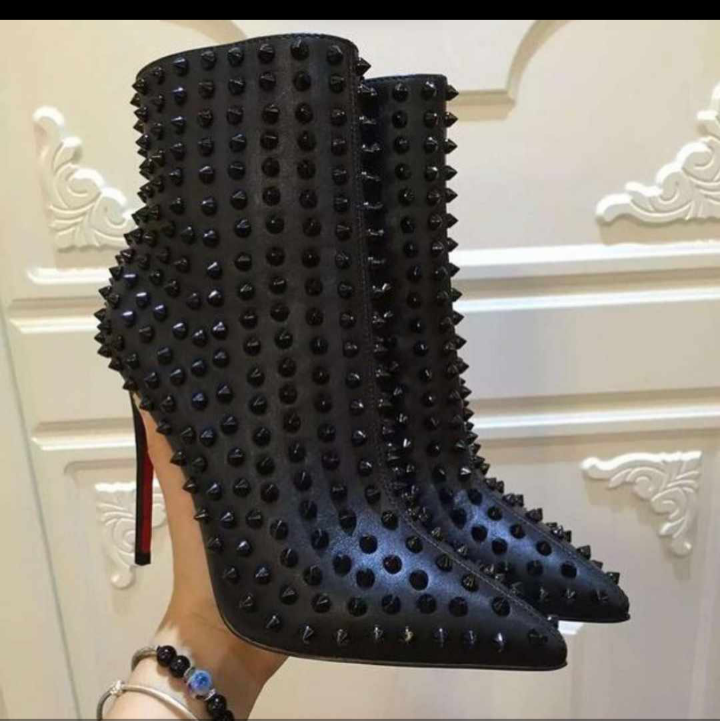 Spiked ladies boots