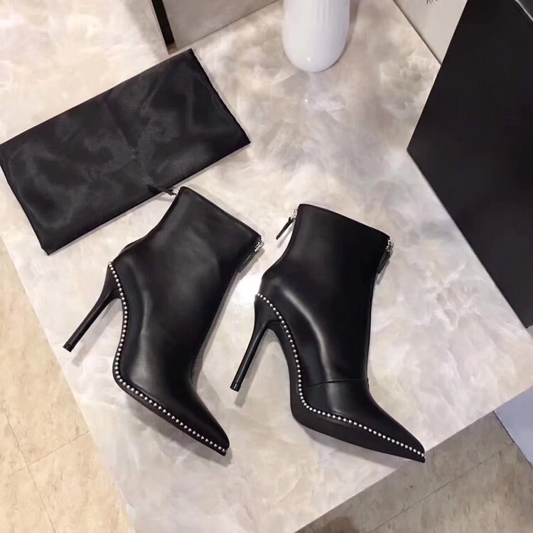 Ankle boots