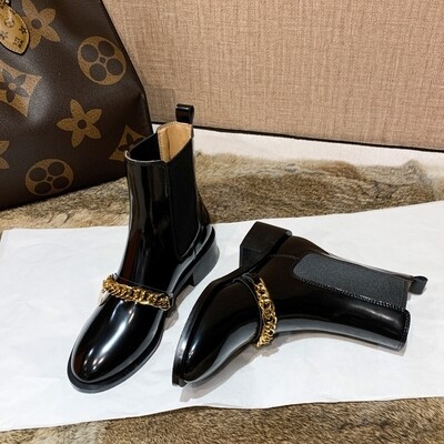Chain Decor boots
