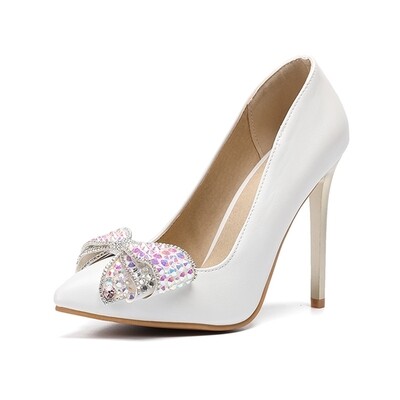 Bow tie heel 