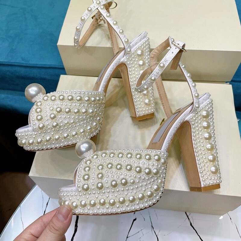 Bridal pearls block heel 