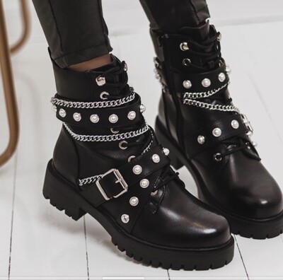 Chunky boots 