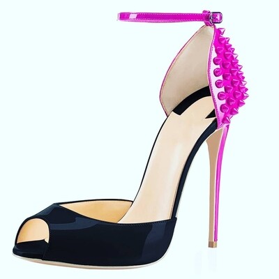 Sandal spiked heel 