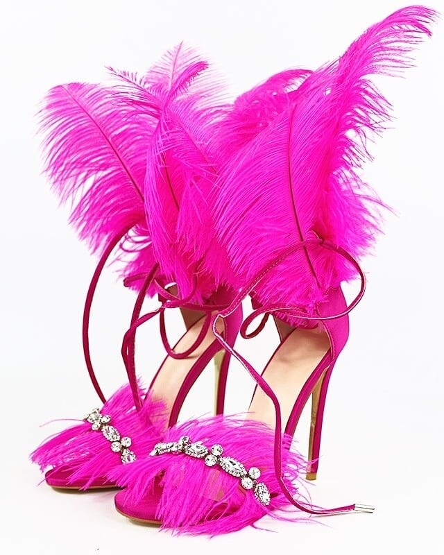 Feathered heel
