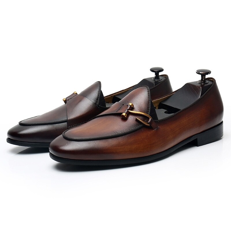 Side shoes buckle