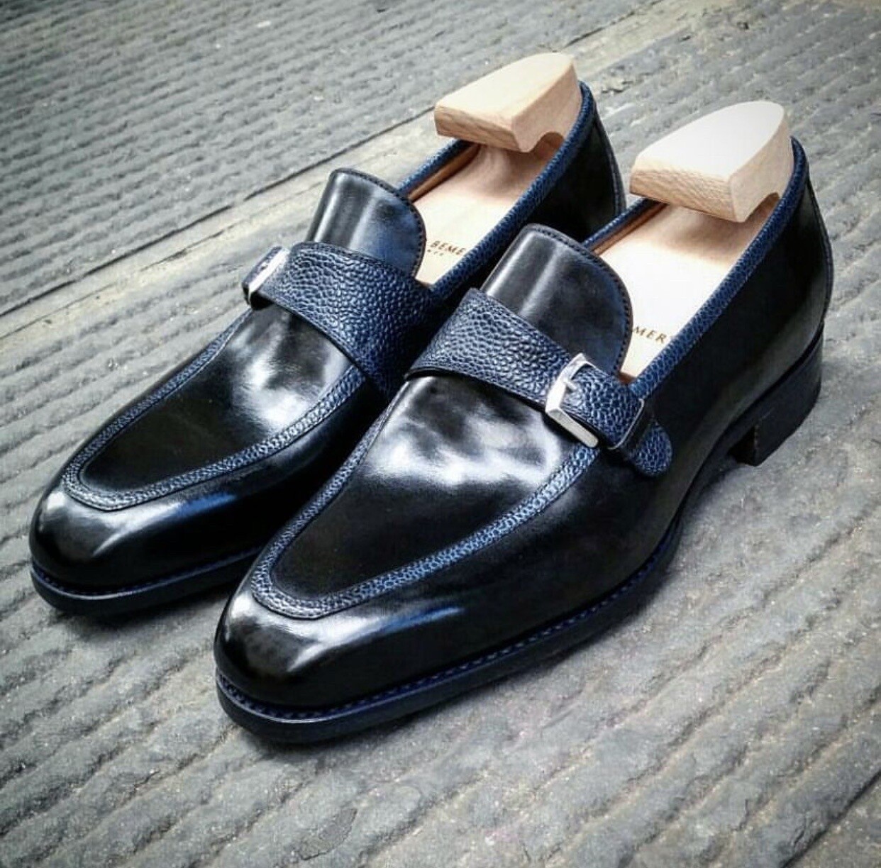 Formal slipper