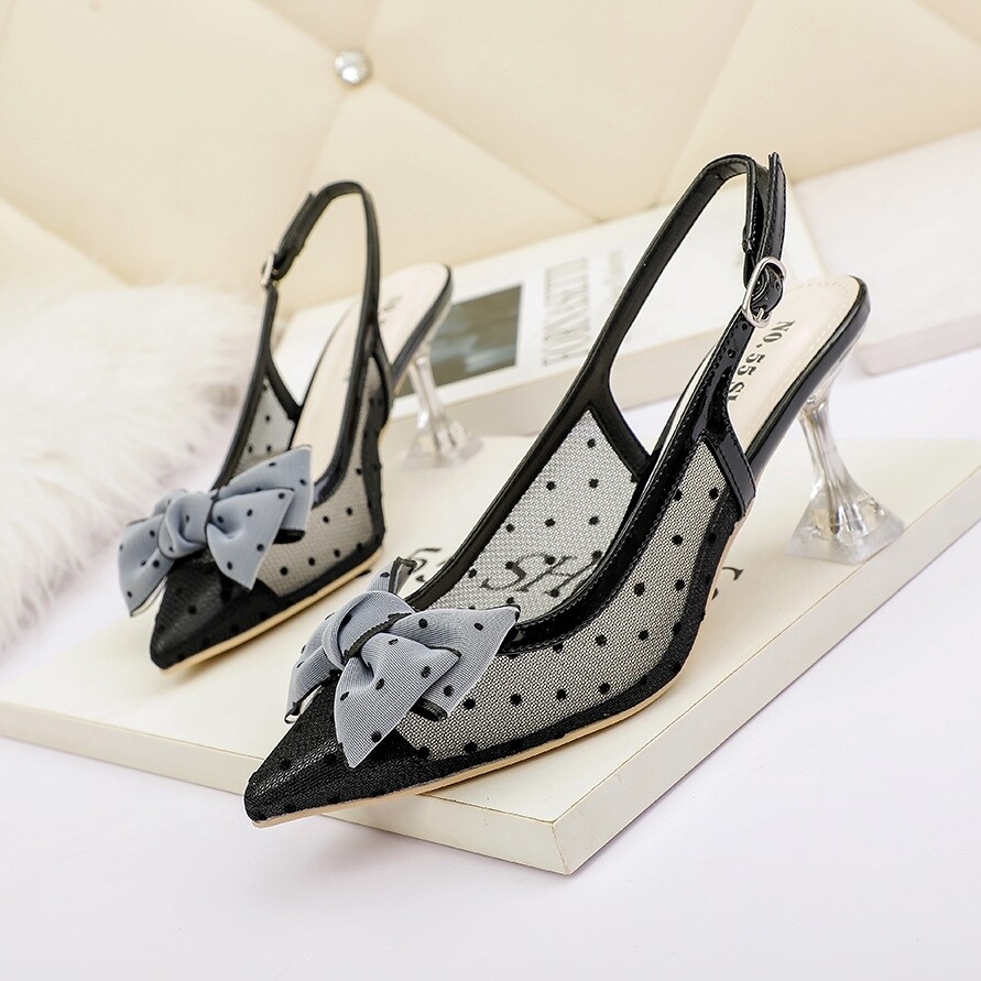 Dotted heel 