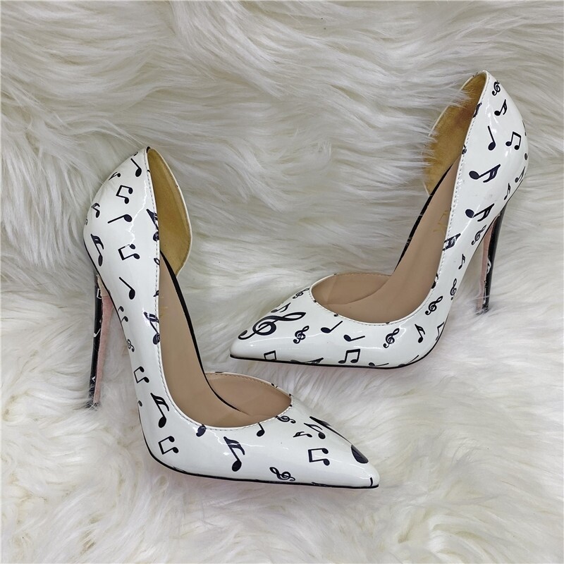 Musical print heel 