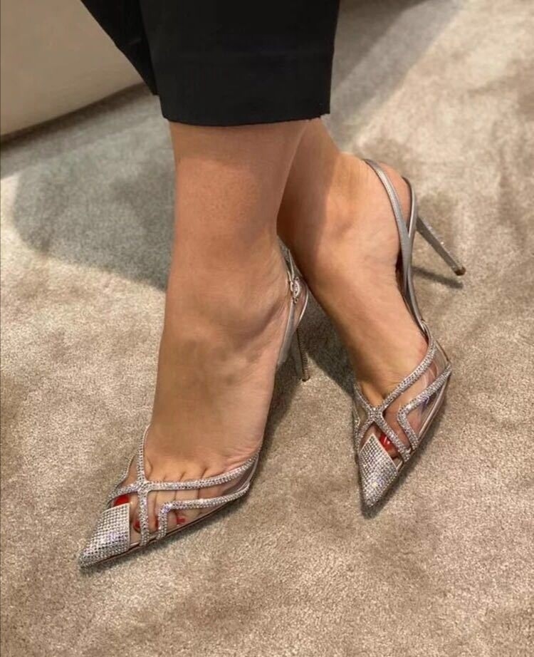 Three quarter heel