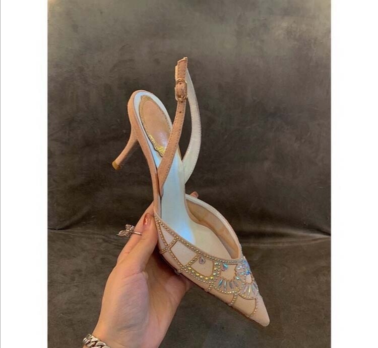 Three quarter heel