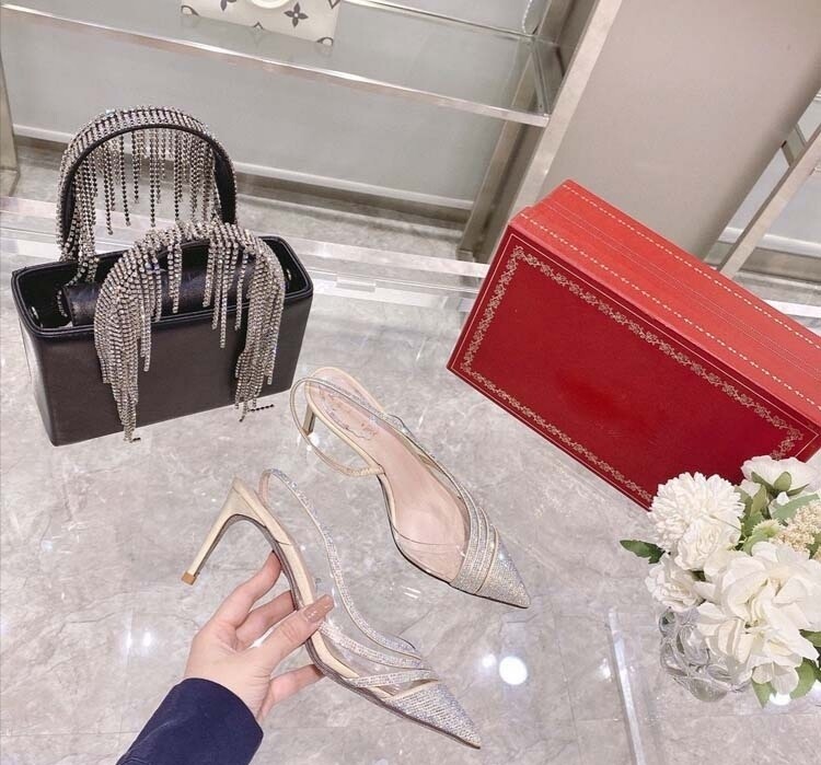 Three quarter heel