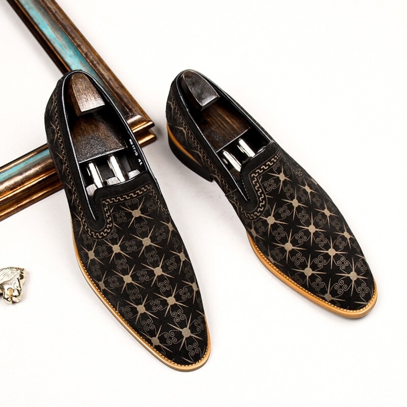 Star sueded shoes