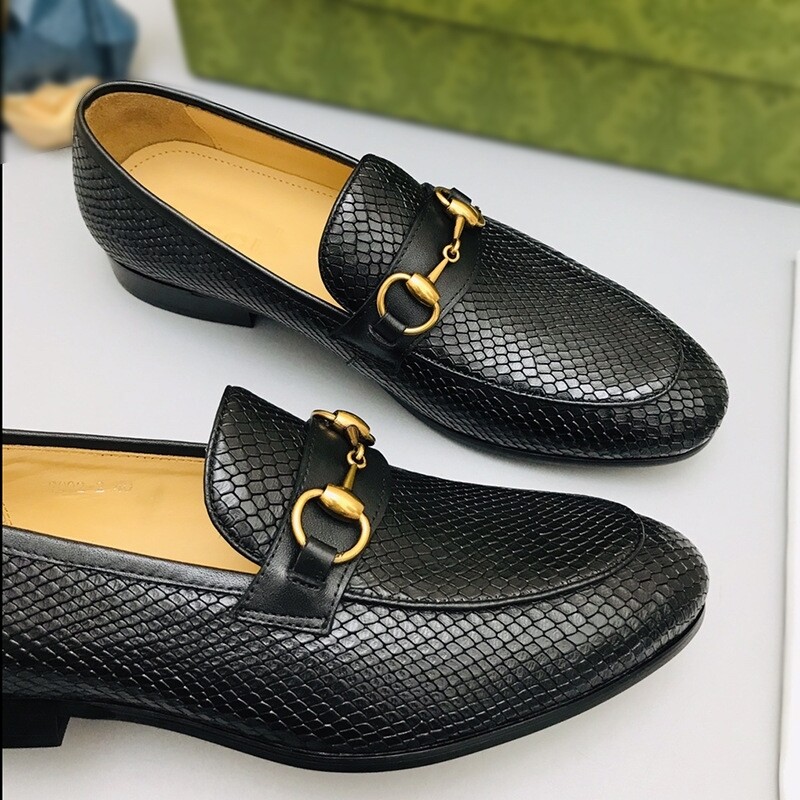 Formal slippers 
