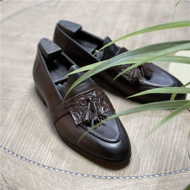 Formal tassel shoes 